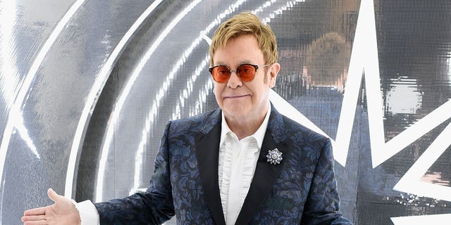 Elton John laid into security guards at his recent concert for trying to kick a woman out.