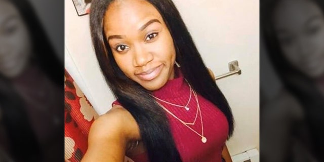 Westlake Legal Group Kierra-Coles-CPD Search for pregnant postal worker in Illinois continues one year after she disappeared Talia Kaplan fox-news/us/us-regions/midwest/illinois fox-news/us/crime fox-news/us fox-news/travel/vacation-destinations/chicago fox-news/topic/missing-persons fox news fnc/us fnc article 7280df48-9e23-551b-8b5b-546a34e56ccb
