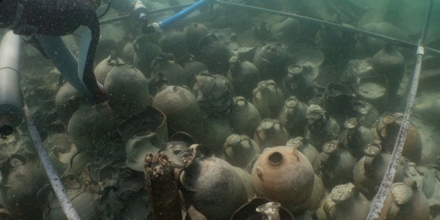 Experts believe that the ship was carrying a cargo of oil, wine and fish sauces. (Consell de Mallorca/IBEAM)
