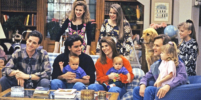 Full House Cast Recreates Iconic Intro Devoted To Coronavirus Full Quarantine Fox News Full House Cast Recreates Iconic Intro Devoted To Coronavirus Full Quarantine Fox News