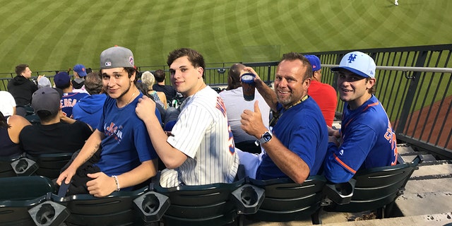 mets female shirts