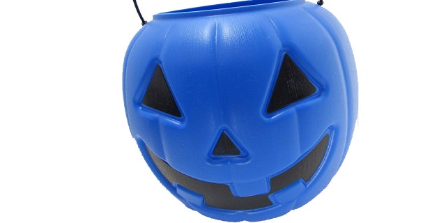 A blue bucket signifies a child may have autism.