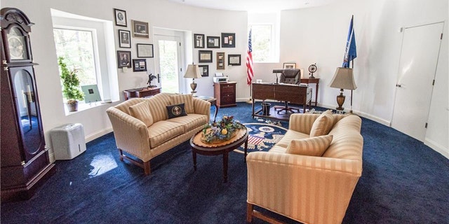 Why New York home for sale has a replica Oval Office | Fox News