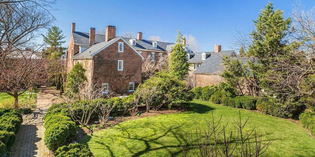 Even with the hefty 34% price cut, the property in Alexandria, VA, still sits far above the city's median list price of $549,900. It's also the most expensive home for sale in the city.