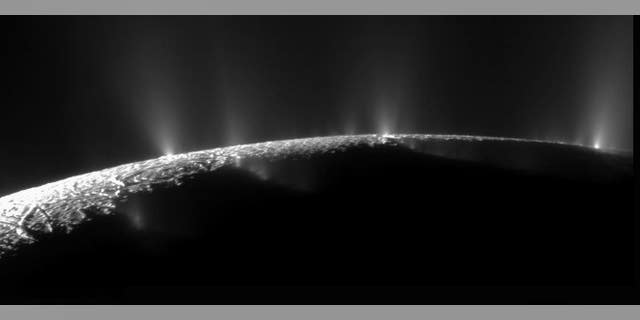 Organic molecules discovered on Saturn moon Enceladus Saturn-moon-enceladus-nasa