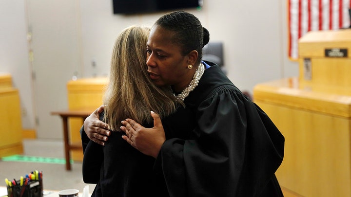 Botham Jean's brother forgives, hugs convicted murderer Amber Guyger