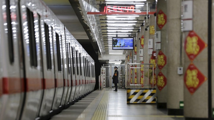 Commuters help save woman who fell onto Buenos Aires subway tracks