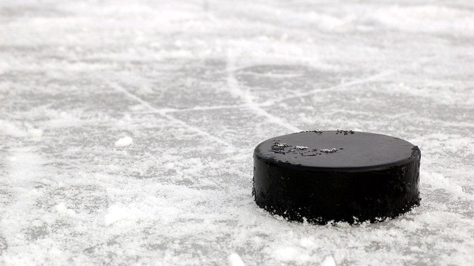 Ice hockey's trans inclusions policies comes under scrutiny in England