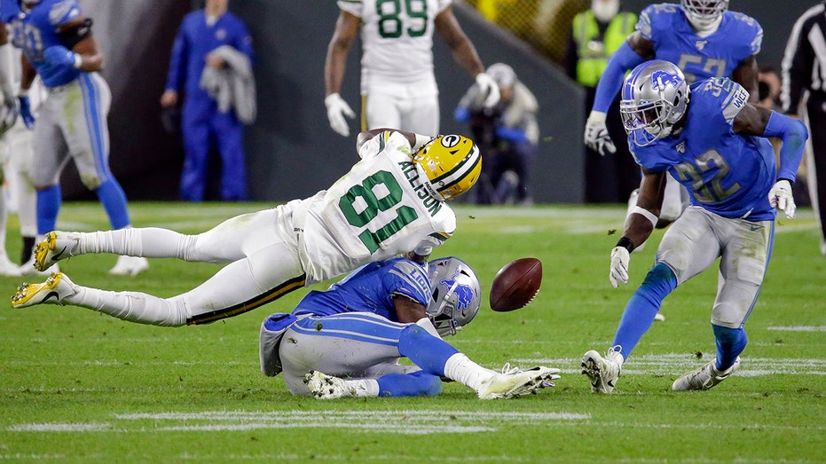 FOX Sports: NFL on X: The @Lions defeat the Packers to break