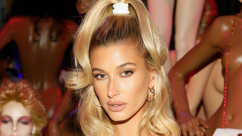 Hailey Baldwin Doesnt Have A Halloween Costume Yet