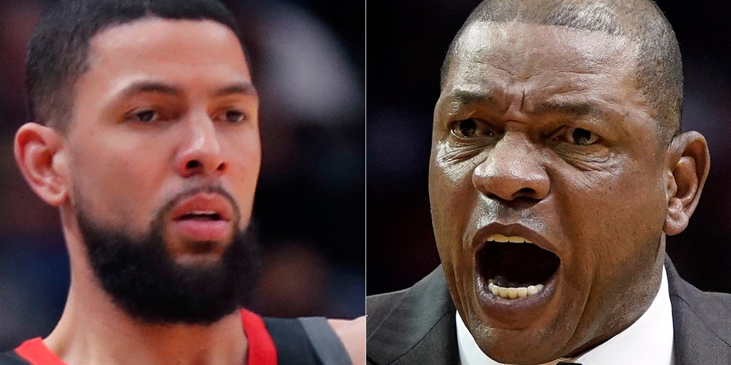 Rockets Austin Rivers Calls For Dad Clippers Coach Doc Rivers To Get Technical Foul Fox News