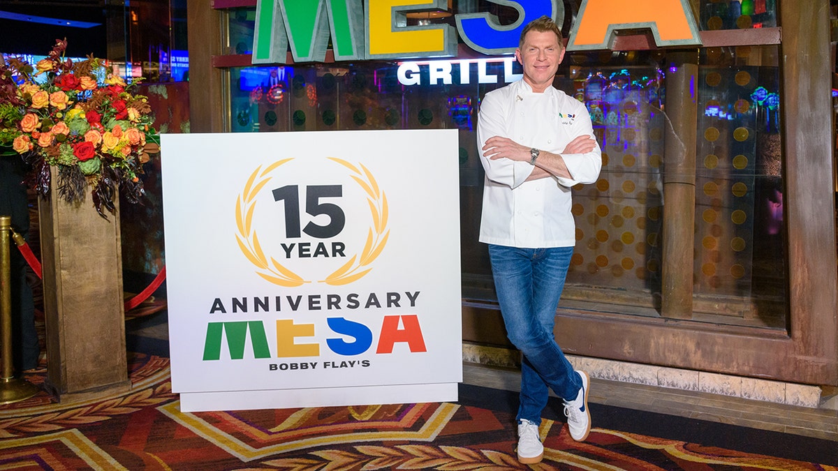 Bobby flay store restaurant las vegas