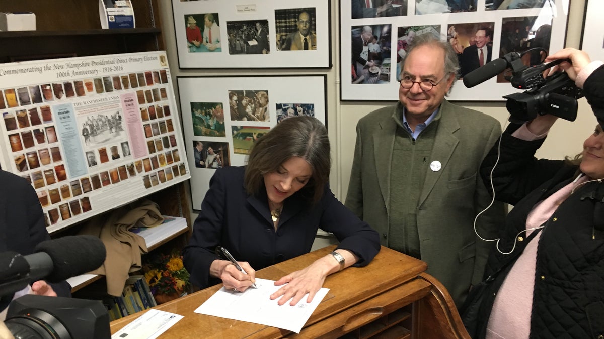 Marianne Williamson filing to place her name on the New Hampshire presidential primary ballot, in Concord on Monday.