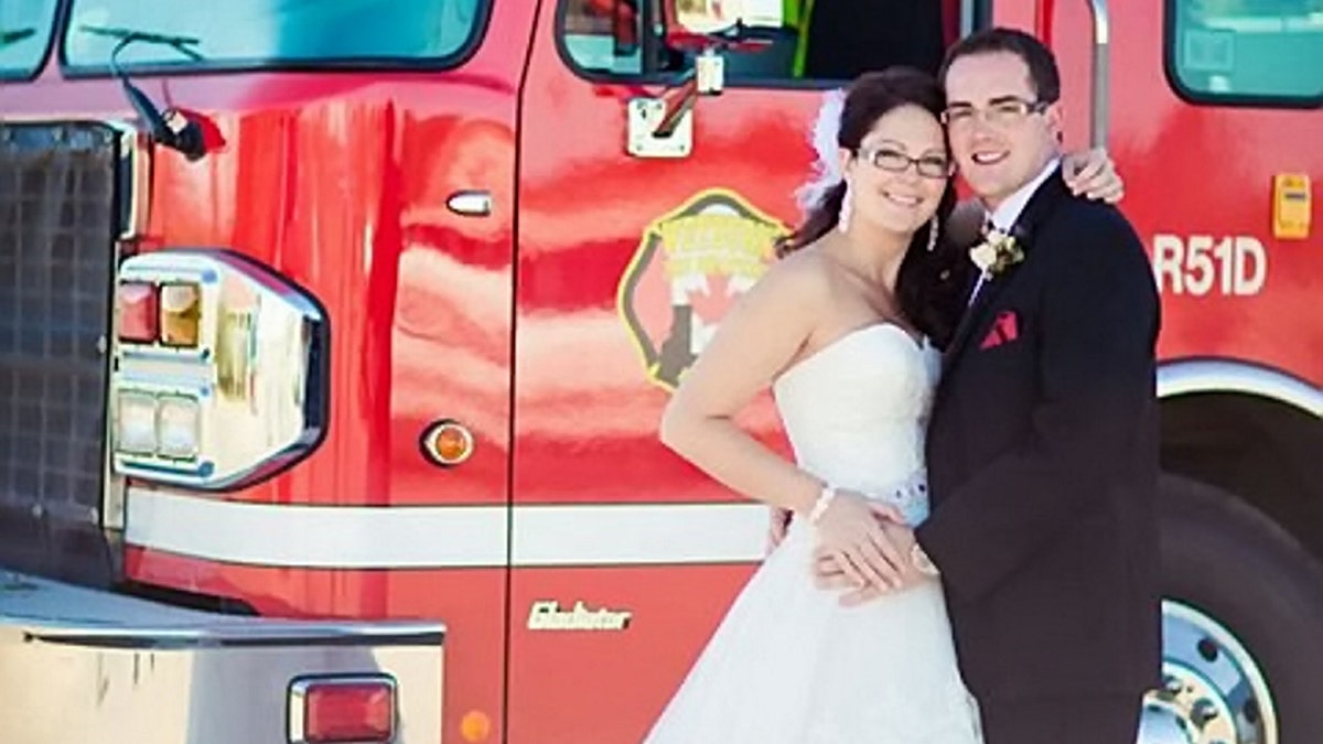 "We got married in a beautiful church ceremony," Vanessa Lanktree said of her wedding day with late husband. (Photo: SWNS)