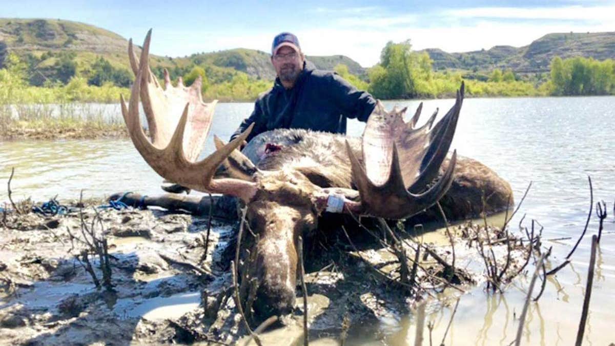 Rick Ellingson wasn't even planning on hunting the day he bagged the record-breaking moose.