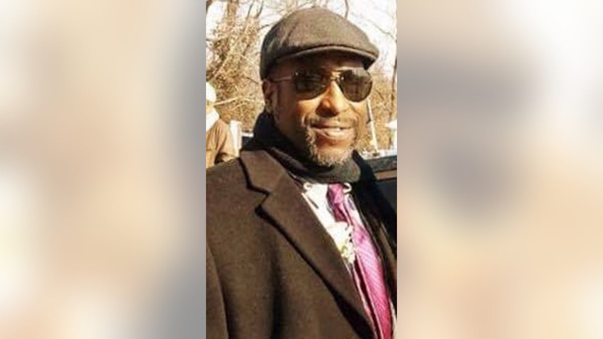 Stephone Ritchie Sr., 38, who attempted to save his sons from a dangerous rip current while on a family vacation in <a data-cke-saved-href="https://www.foxnews.com/category/us/us-regions/southeast/florida" href="https://www.foxnews.com/category/us/us-regions/southeast/florida" target="_blank">Florida</a>, has died.