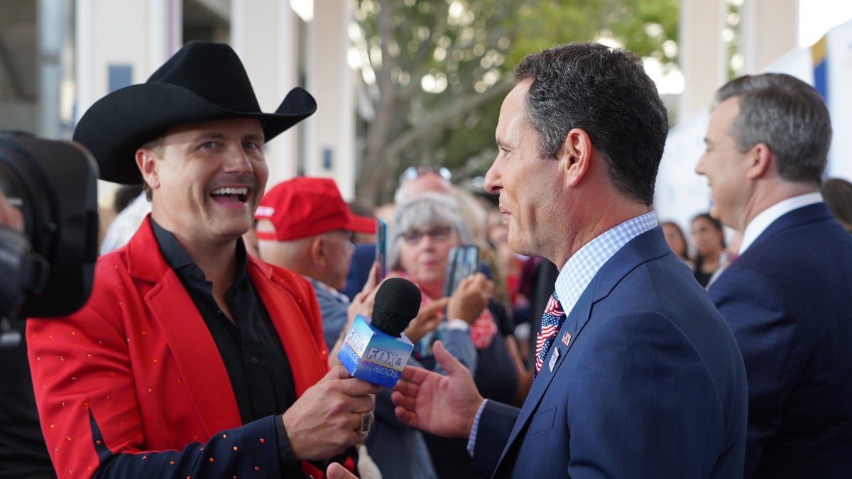 John Rich live from the red carpet at Fox Nation's Patriot Awards in St Petersburg, Florida.