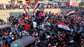 Iraqi security forces kill one anti-government protester, wound at least 200 more