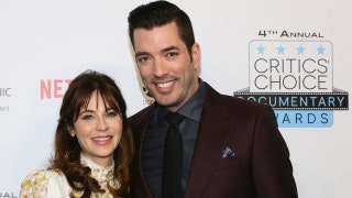 Zooey Deschanel and Jonathan Scott mark 2-year anniversary of meeting with sweet tributes: 'Still my favorite'