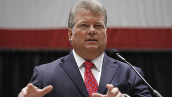 In deep-red Mississippi, Democrats run from anti-Trump rhetoric ahead of election