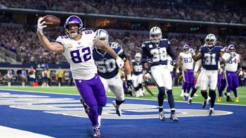 Cook leads Vikings to 28-24 prime-time road win over Cowboys