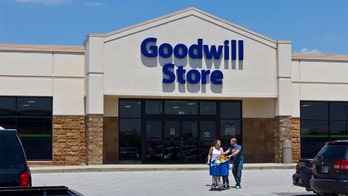 Kentucky couple makes public plea after accidentally donating wedding dress: 'I just want it back'