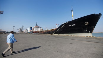 Iraqi protesters block major port, halt commercial activity amid ongoing demonstrations