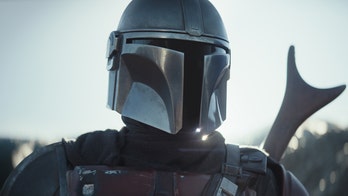 'Star Wars' fans upset by 'The Mandalorian' first episode not showing the main character's face