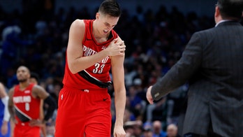 Blazers forward Zach Collins has shoulder surgery