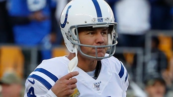 Adam Vinatieri's struggles reach Pete Buttigieg's Democratic presidential campaign
