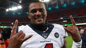 Texans' Deshaun Watson donates $175G in technology to Houston students