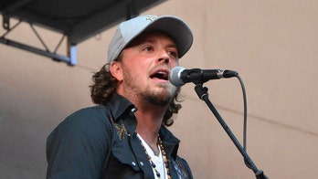 'Love and Theft' member Stephen Baker Liles' mom dead after long battle with ALS