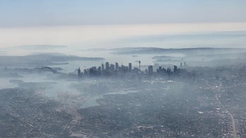 Australia wildfires shroud Sydney in thick smoke, dozens treated for health complications