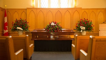 ‘Smoking hot wife’ writes viral obituary for ‘dead sexy’ husband