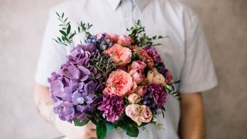 Man sparks Twitter debate after buying flowers for girlfriend's best friend