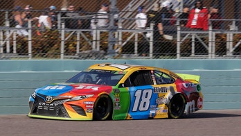 Kyle Busch leads Gibbs trio to win 2nd NASCAR championship