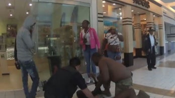 Army recruiters honored after California mall shooting for life-saving actions