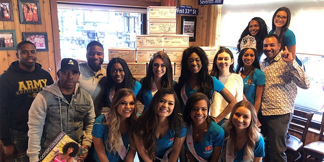 Hooters is encouraging customers to walk into any restaurant where they can buy a calendar for the troops and insert a personalized message. The women will send off the special delivery in time for the holiday season.