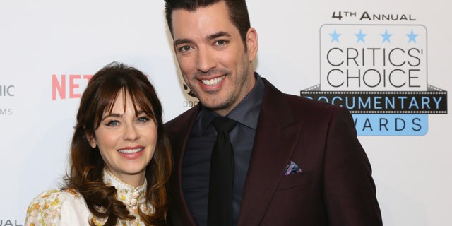 Jonathan Scott is pictured during arrivals with his girlfriend, actress Zooey Deschanel at the Fourth Annual Critics' Choice Documentary Awards in New York, N.Y., Sunday, Nov. 10, 2019.
