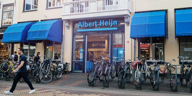 A location of Albert Heijn, the largest supermarket chain in The Netherlands, had asked employees to take part in a pilot program to help determine their uniform sizes.