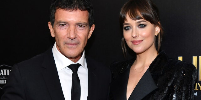 Antonio Banderas said he would like to pass the character of Zorro to his former co-star Tom Holland.