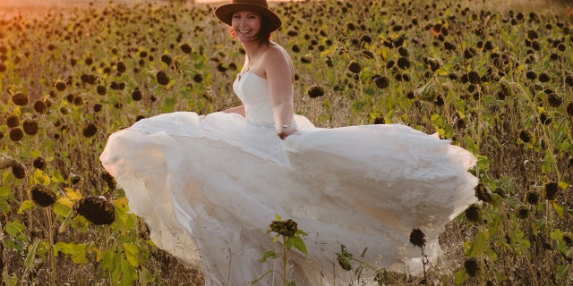 Vanessa Lanktree pictured in her wedding dress. (Photo: SWNS)