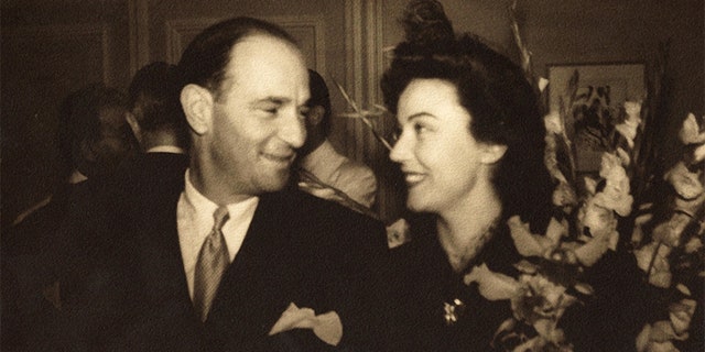 Robert Riskin and Fay Wray during happier times.