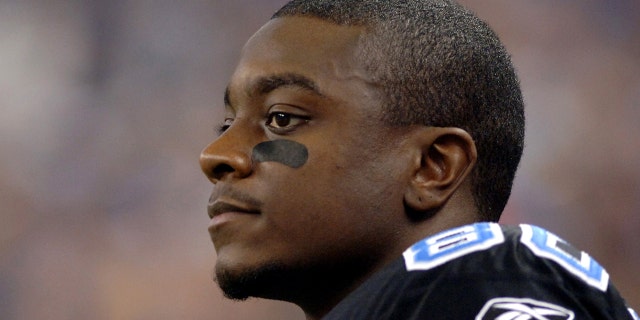 Former Detroit Lions wide receiver Charles Rogers has died at the age of 38.