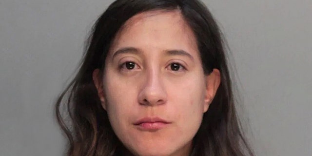 Esperanza Gomez, 33, was drinking beers with her boyfriend when a female friend joined them at about midnight, according to the report.