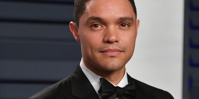 Trevor Noah attends the 2019 Vanity Fair Oscar Party hosted by Radhika Jones at Wallis Annenberg Center for the Performing Arts on February 24, 2019 in Beverly Hills, California.