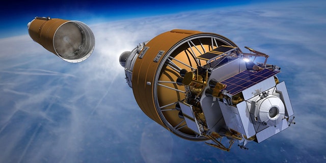 Boeing’s Human Lander System heads into orbit on the strength of a Space Launch System rocket in this artist concept. The mission architecture calls for sending the integrated lander into orbit where it will rendezvous with astronauts aboard Orion or the Gateway before taking the crew to the lunar surface. (Credit: Boeing)