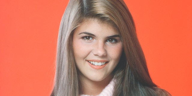 Lori Loughlins Daughter Looks Just Like Her In Throwback Pic Amid The 