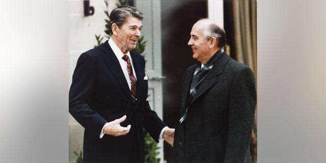 President Reagan and Soviet leader Mikhail Gorbachev outside the villa Fleur D'Eau at Versoix near Geneva, on Nov. 19, 1985.