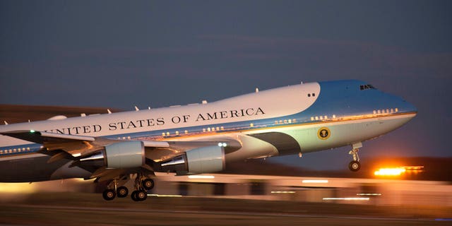 Air Force One leaving Andrews Air Force Base, Md., on Thursday for the campaign trip to Louisiana. (AP Photo/Kevin Wolf)